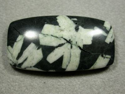 Feldspar in black scist